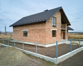 budowa domu w stanie surowym przebieg