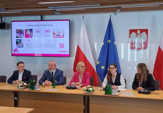 Wszystkie ręce na pokład, aby zwiększyć liczbę Polek wykonujących mammografię