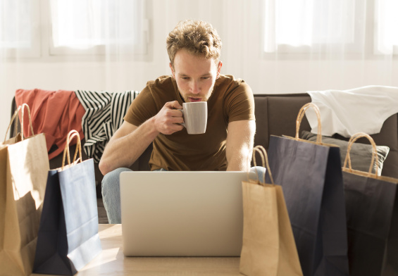 Cicha noc, głośny problem. Świąteczne zakupy na chińskich platformach a polski e-handel.