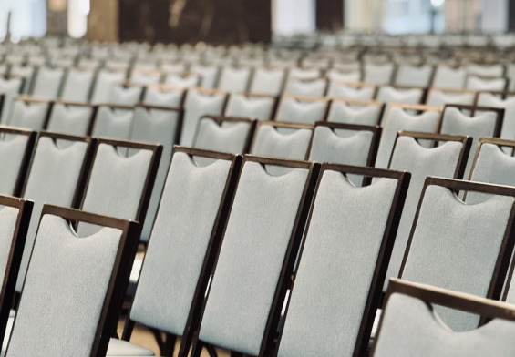 Hotel jako przestrzeń spotkań. Jak zmienia się rola hoteli w świecie konferencji i wydarzeń biznesowych?