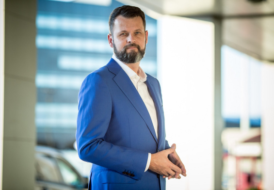 Te umiejętności nie znikną wraz z rozwojem AI. Jak odnaleźć się w świecie sztucznej inteligencji i budować sukces oparty na ponadczasowych kompetencjach?