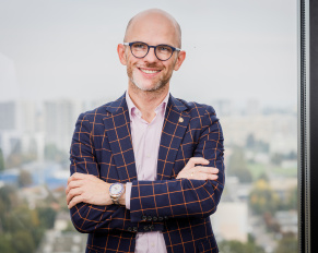 niepewnosc-regulacyjna-na-rynku-kryptowalut-po-drugim-wecie-kanga-exchange-o-impasie-i-projekcie-ue0