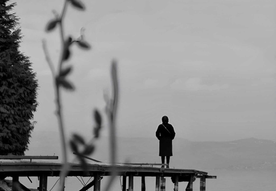 samotnosc-w-tlumie-dlaczego-studenci-czuja-sie-coraz-bardziej-samotni-i-jak-temu-zapobiec