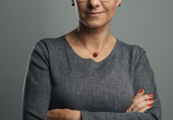 Cyfrowa dojrzałość zamiast technologicznej fascynacji. Dlaczego sama obsługa AI to za mało, by utrzymać się na rynku pracy?